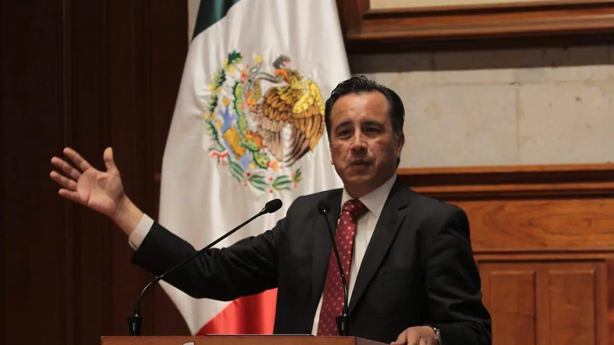 gobernador respalda fiscal